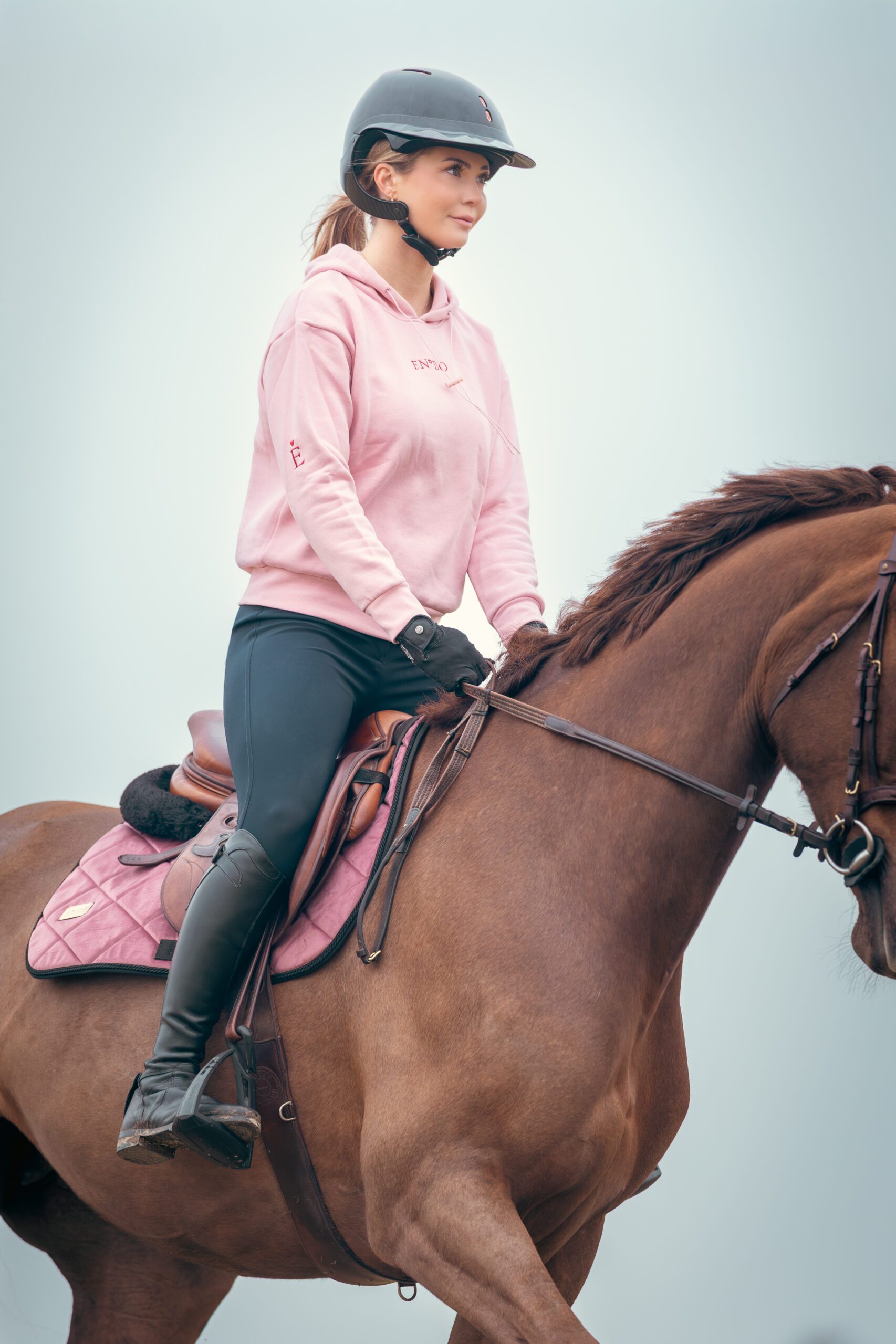 Enibo Valentines saddle pad