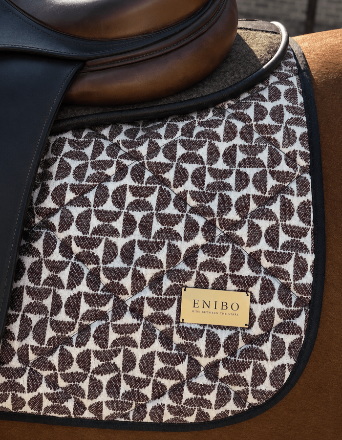 Enibo purple lights saddle pad