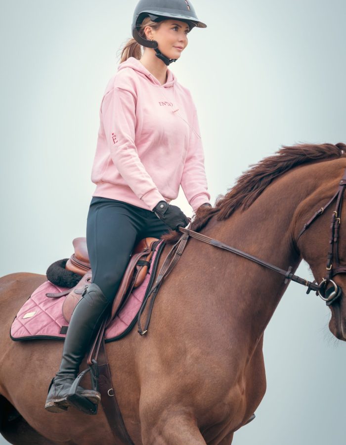 Enibo Valentines saddle pad